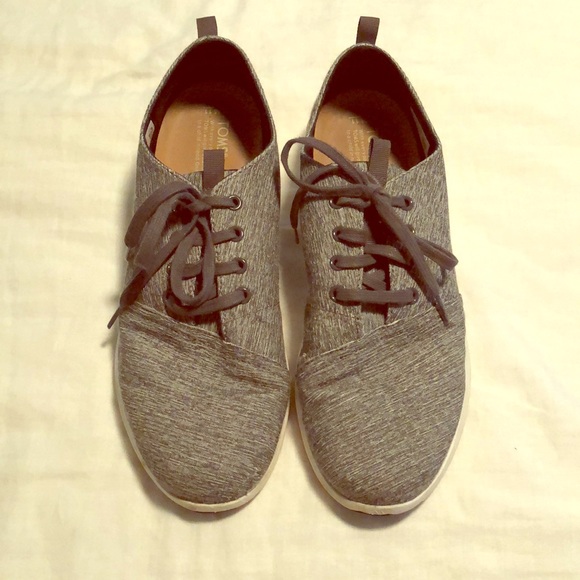 toms tennis shoes mens
